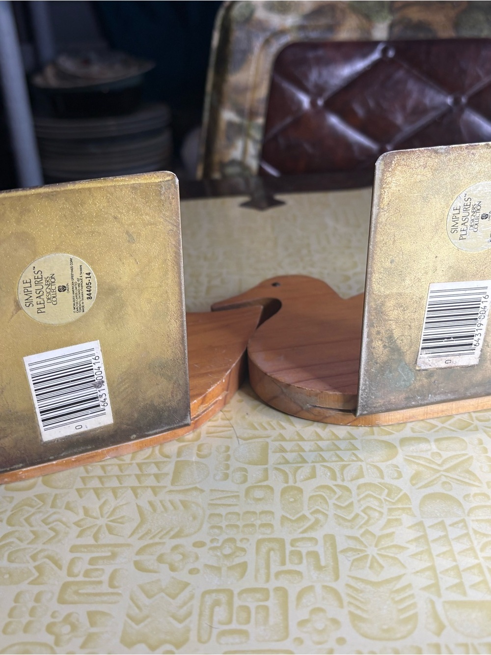Vintage Carlton Cards Wooden Duck Pair Book Ends- Light Natural Wood - Picture 4 of 7